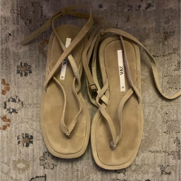 Zara Flat Suede Sandals - Picture 7 of 8